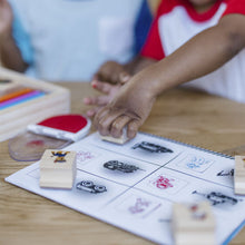 Cargar imagen en el visor de la galería, Paw Patrol stamp set
